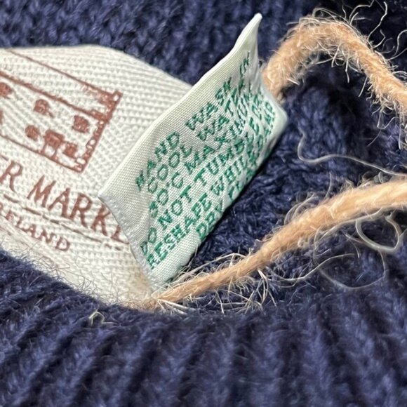 NWT Aran Sweater Market 100% Wool Turtleneck Chunky‎ Knit Navy Blue Size Medium - Picture 10 of 12